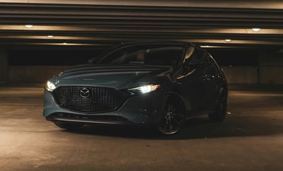 A Global Automotive Manufacturer Reinvents Employee Support for a Mobile Workforce