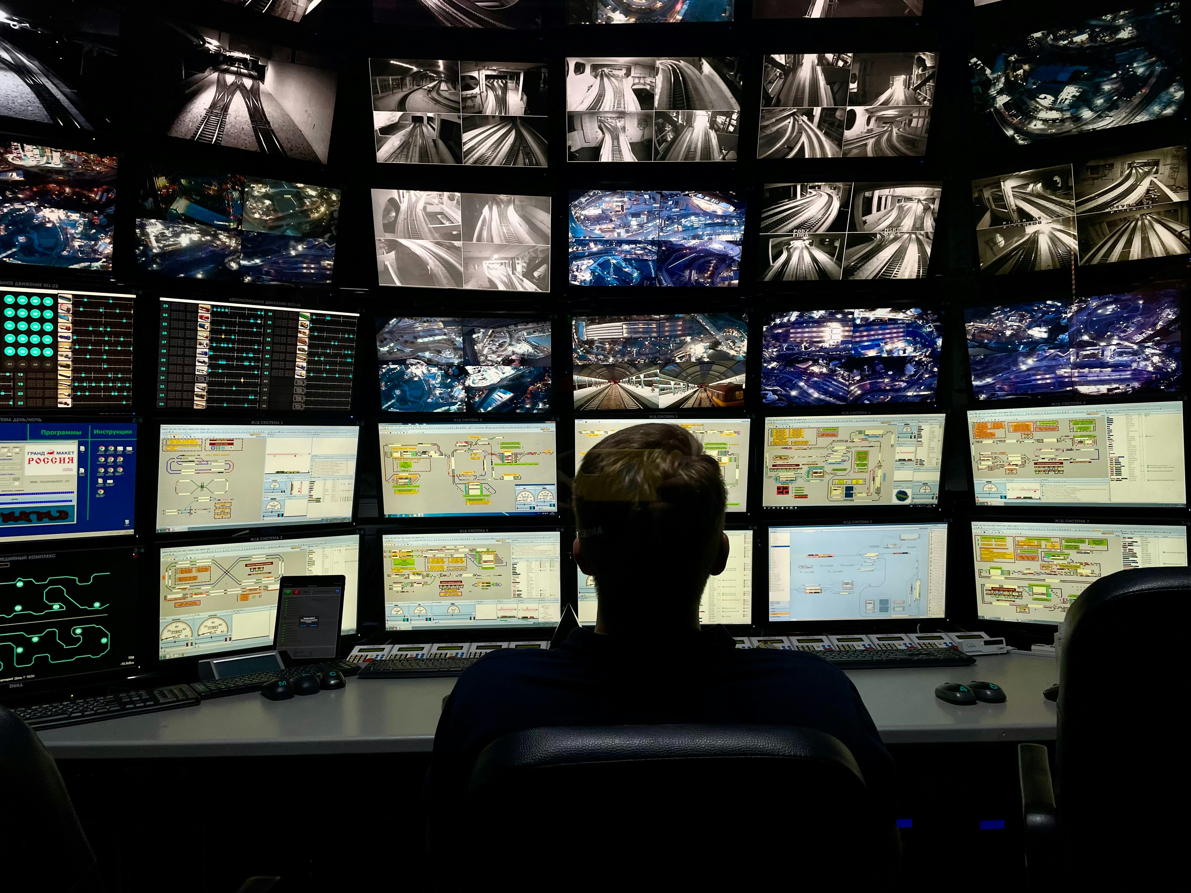 ServiceNow Security Operations vs Splunk SOAR for incident response · CoreX